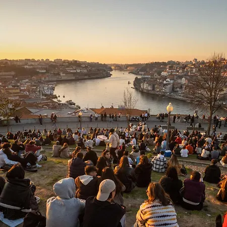 Cozy Bus Parking - 5min From Downtown Porto Gaia *