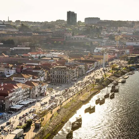 Cozy Bus Parking - 5min From Downtown Porto Gaia * Oliveira do Douro (Vila Nova de Gaia)