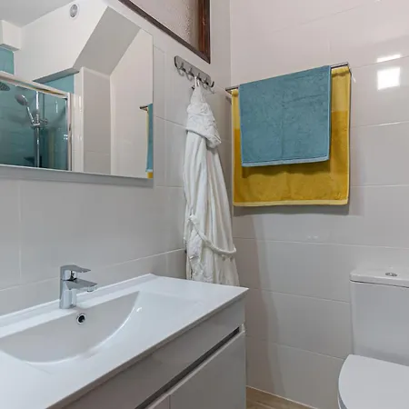 Cozy Bus Parking - 5min From Downtown Porto Gaia *