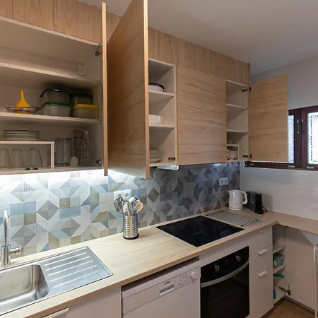 Cozy Bus Parking - 5min From Downtown Porto Gaia * Oliveira do Douro (Vila Nova de Gaia)